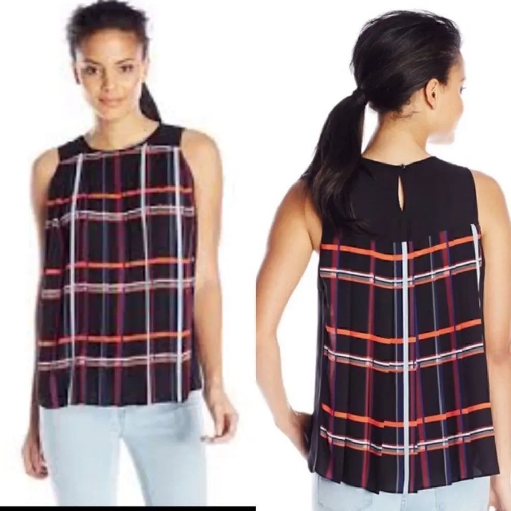Vince Camuto Plaid Swing Top Size Large